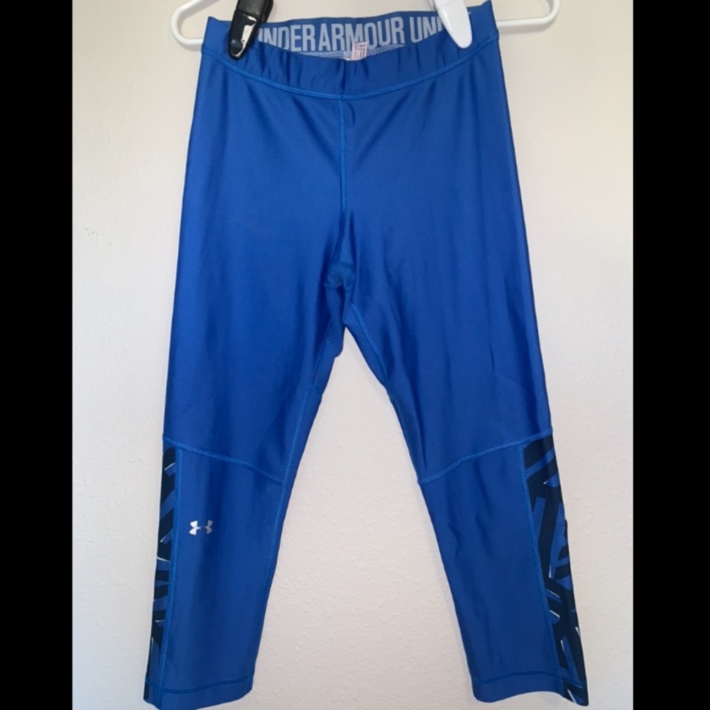 Under Armour cropped leggings Size M